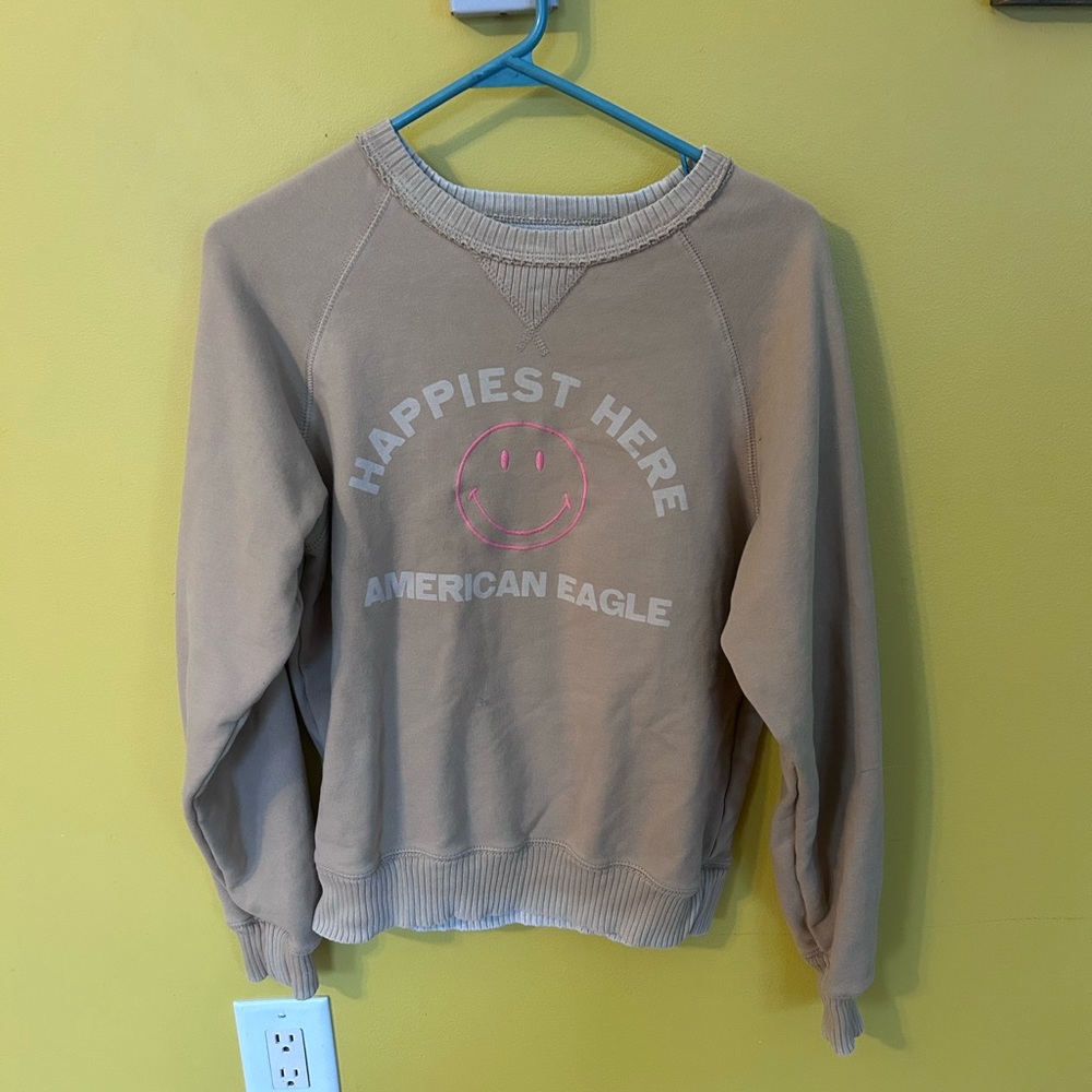 American Eagle Cream Sweatshirt with Happy Face